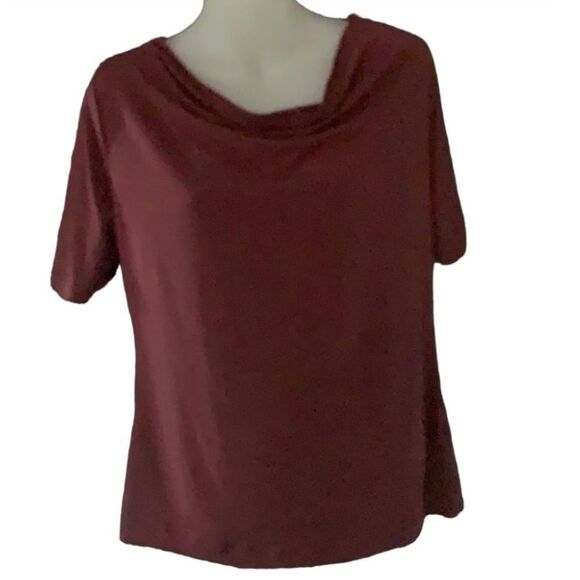 George burgundy shirt sleeve top. S - Picture 2 of 6